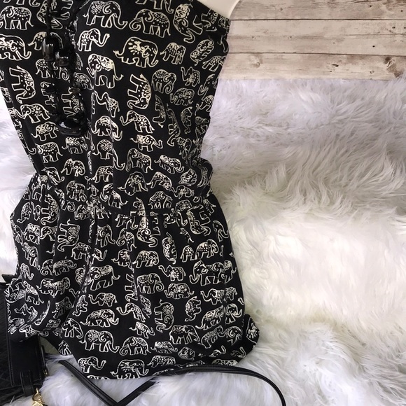 Forever 21 Strapless Elephant Romper - Picture 3 of 6